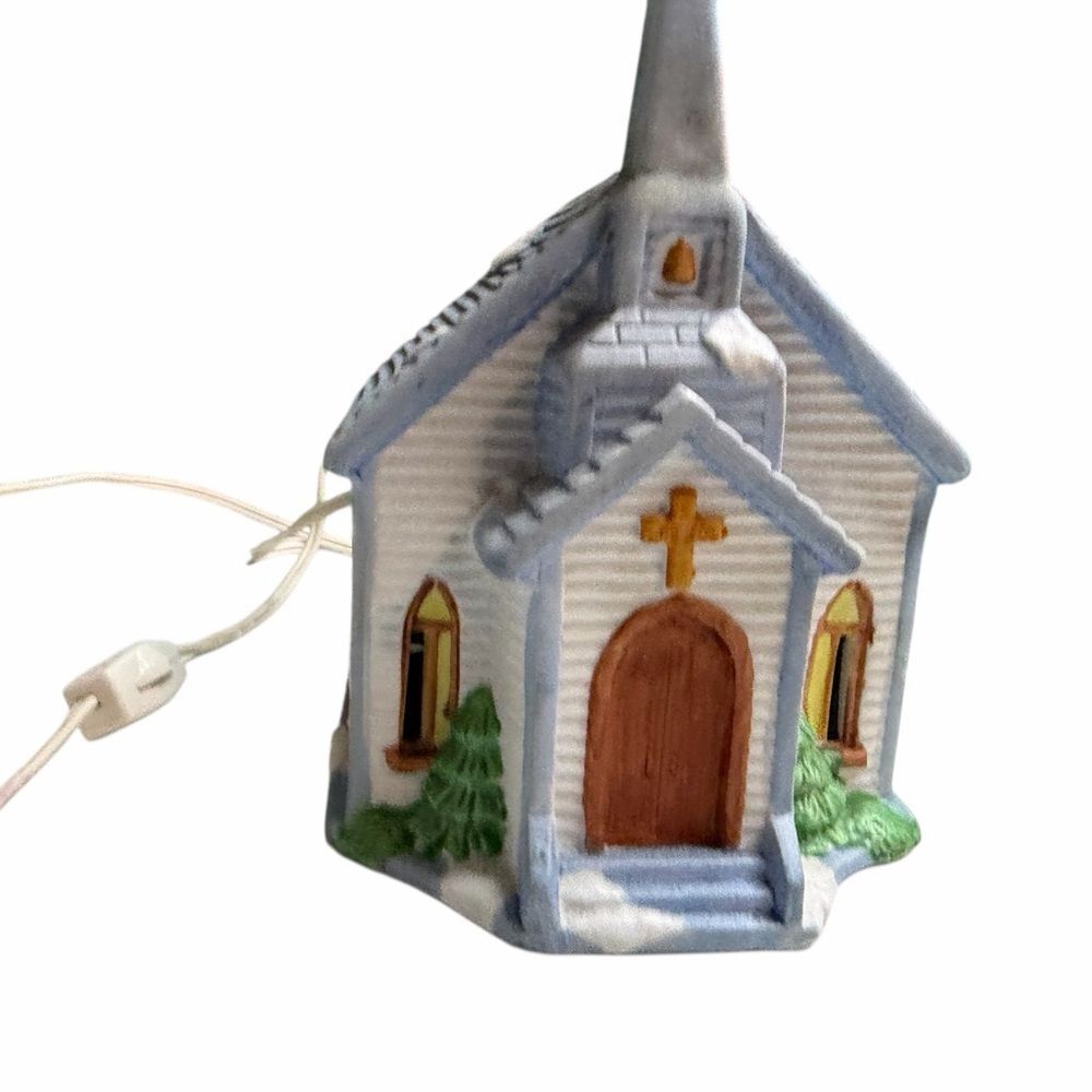 1991 Americana St. Paul's Church Porcelain Christmas Illuminated Lighted House